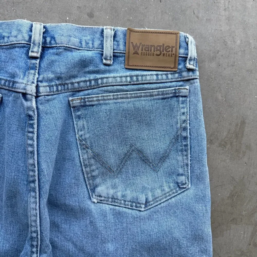 Wrangler Rugged Wear Jeans Mens 35 x 32 Denim Relaxed Fit Western 35001AI Blue